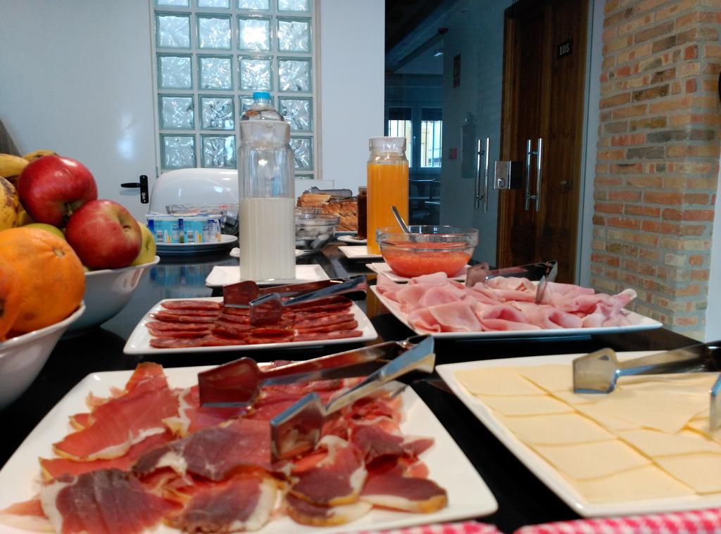 Nou Casablanca Hotel บินารอส ภายนอก รูปภาพ